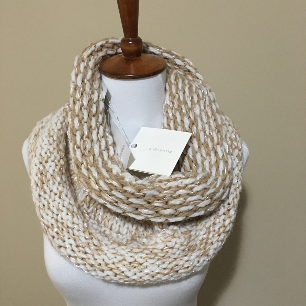 Loft scarf
